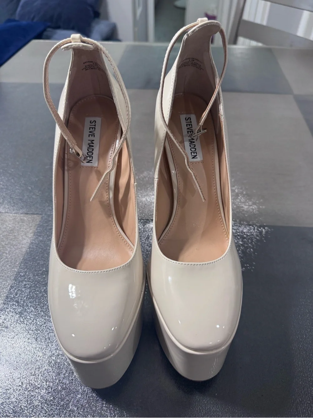 STEVE MADDEN Women's Skyrise Pumps